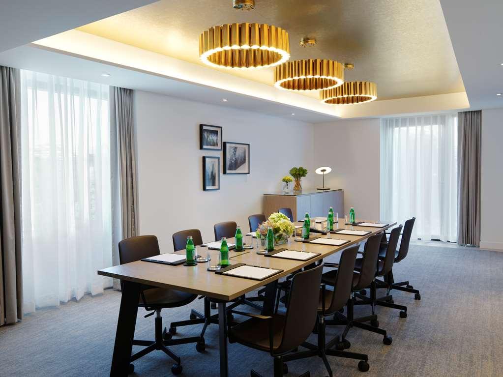The Star Grand Hotel And Residences Сидни Съоръжения снимка Meeting room
